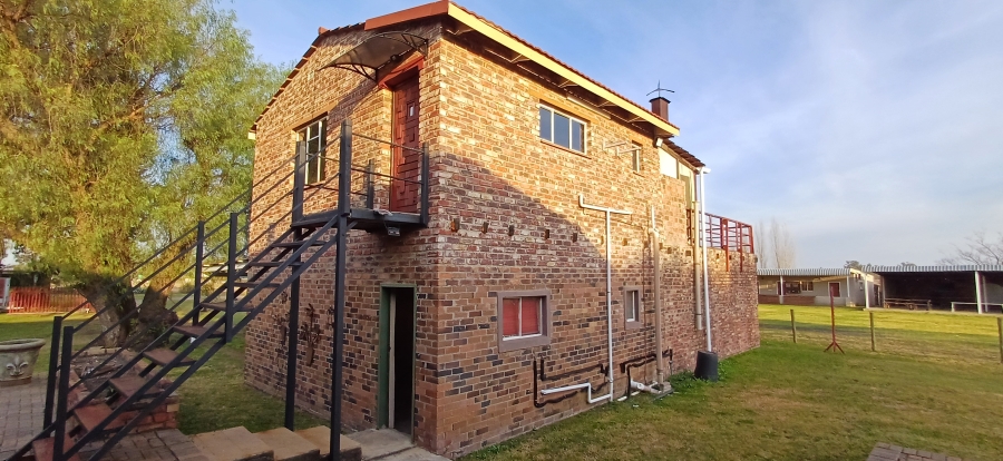 7 Bedroom Property for Sale in Harpington A H North West